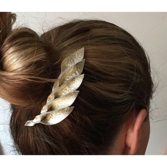 Artisan Handmade Brownish metallic color Leather Petal Hair Comb - Picture 9 of 10